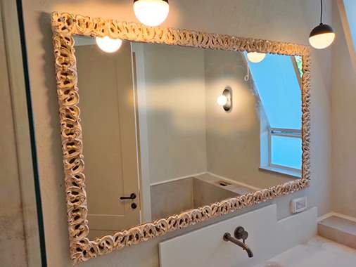 מראה עם לדים עם מסגרת מיוחדת עץ איטלקי : image 1 מראה עם לדים עם מסגרת מיוחדת עץ איטלקי : image 1